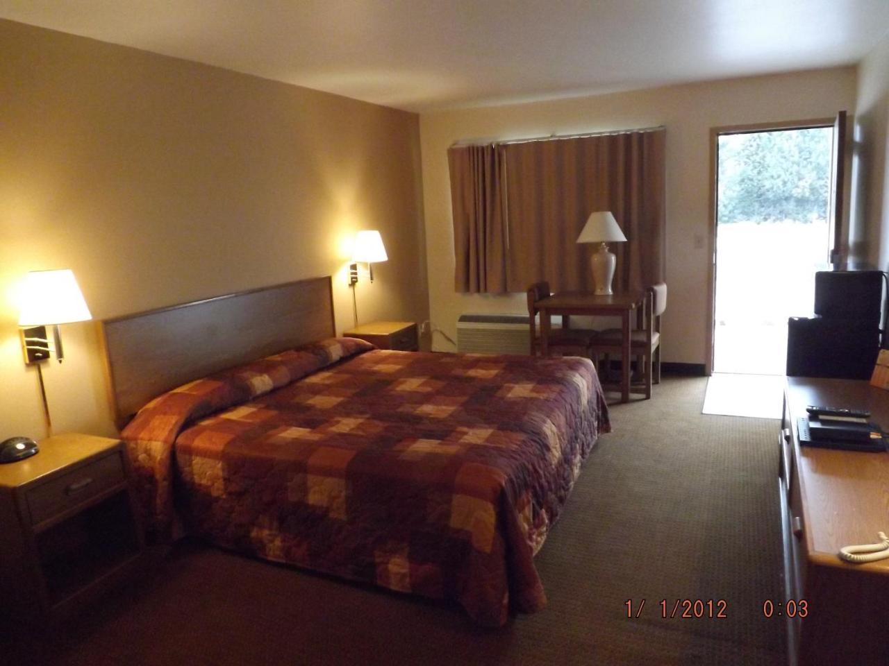 Home-Towne Lodge Omaha Buitenkant foto